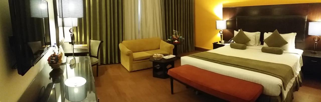 Smart Hotel Λαχόρη Εξωτερικό φωτογραφία