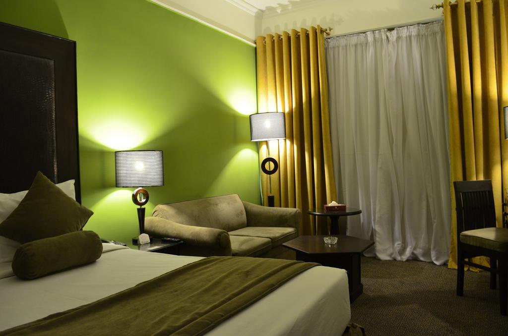 Smart Hotel Λαχόρη Δωμάτιο φωτογραφία