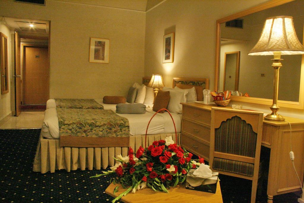 Smart Hotel Λαχόρη Δωμάτιο φωτογραφία