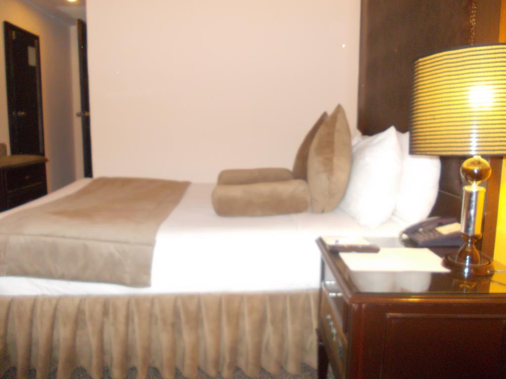 Smart Hotel Λαχόρη Δωμάτιο φωτογραφία