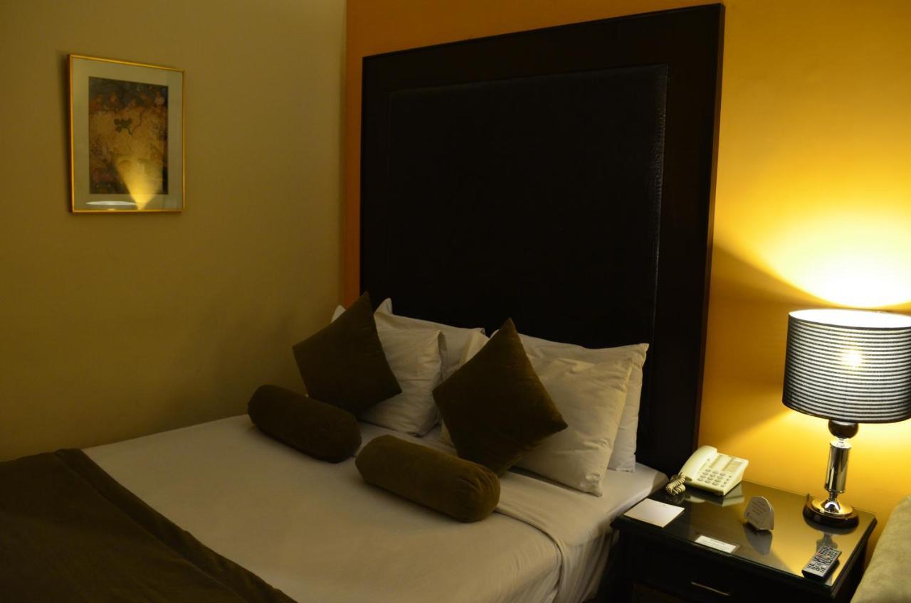 Smart Hotel Λαχόρη Εξωτερικό φωτογραφία