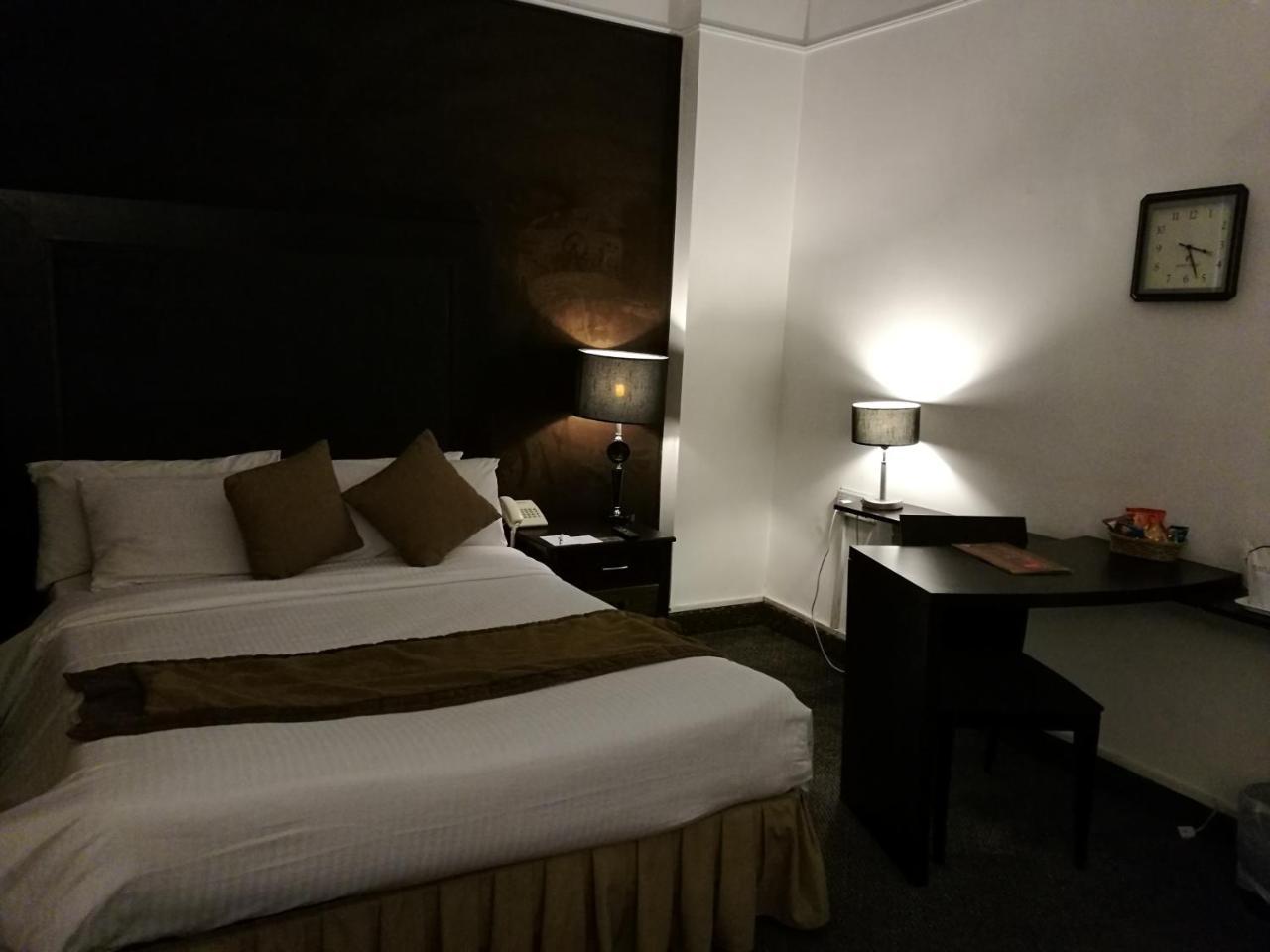 Smart Hotel Λαχόρη Εξωτερικό φωτογραφία
